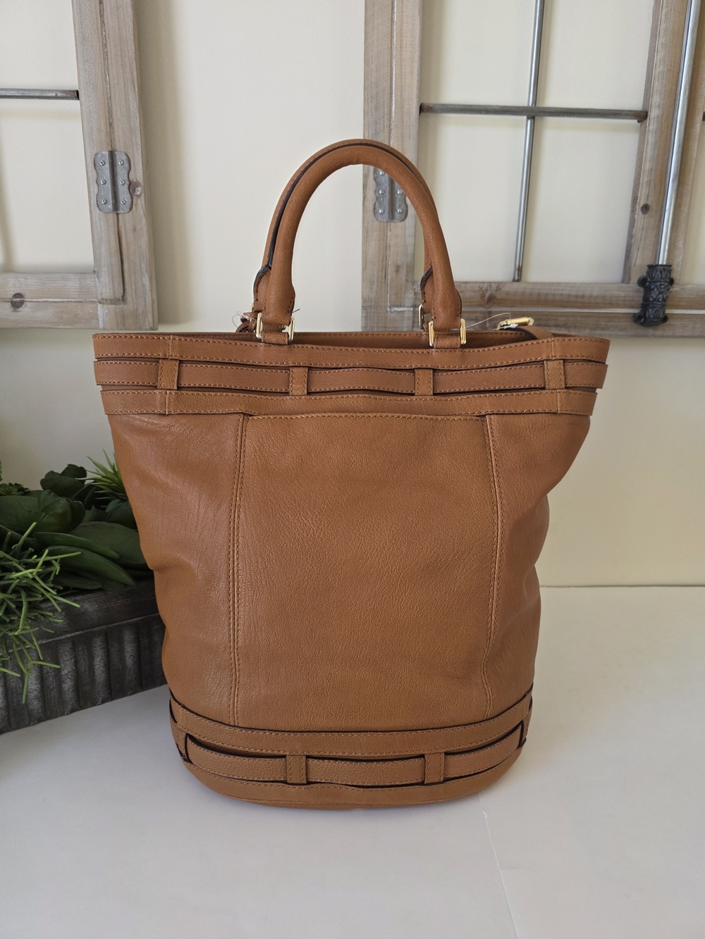 Michael Kors Kingsbury Large Leather Tote Bucket Bag Crossbody- New With Tags - Picture 7 of 16